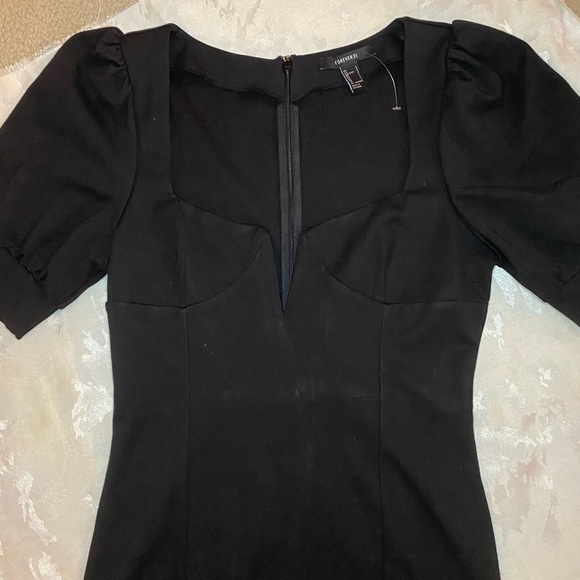 Forever 21 Women’s Black Fitted Mini Dress Puffy Sleeves size Large - Picture 2 of 7